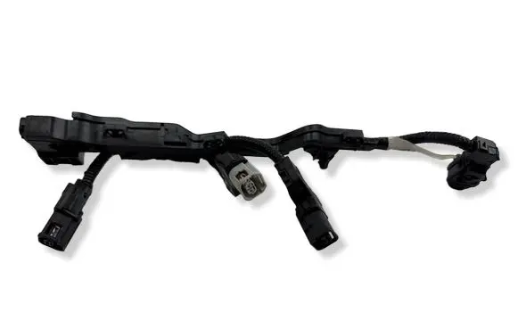 Toyota Yaris XP210 Fuel injector wires 82125K0030A