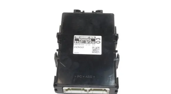 Toyota Avensis T270 Engine control unit/module ECU 896810F030 MB2850002730