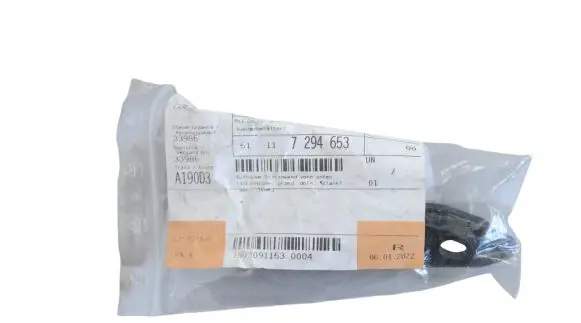 BMW 4 F32 F33 Front bumper mounting bracket 7294653