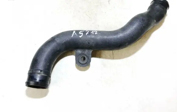 Audi A4 S4 B5 8D Intercooler hose/pipe 8d0145844a