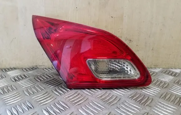 Opel Astra J Tailgate rear/tail lights