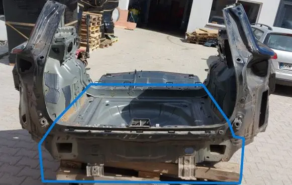 Volvo XC40 Trunk bottom trim panel VOLCX40WAN702854