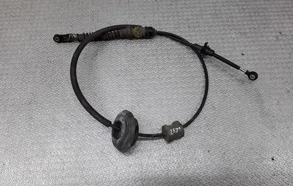 Gear shift cable linkage