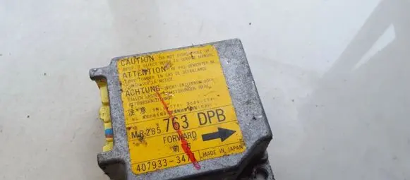 Mitsubishi Space Wagon Airbag control unit/module mr285763dpb 407933-3471