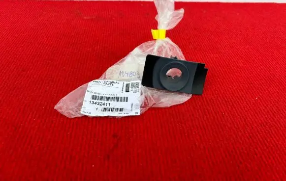 Opel Corsa E Front parking sensor holder (PDC) 13432411