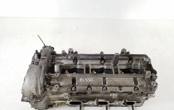 Mercedes-Benz E W212 Engine head 