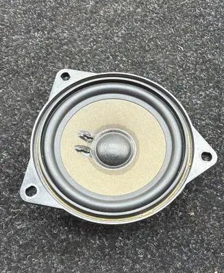 BMW 5 G30 G31 G38 Subwoofer speaker 192529 9395859 90010005308