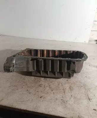 Peugeot 307 Oil sump 9637093810