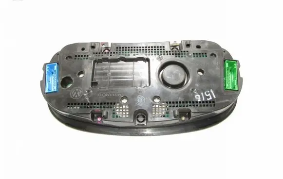 Volkswagen Golf IV Speedometer (instrument cluster) 1J0919860B