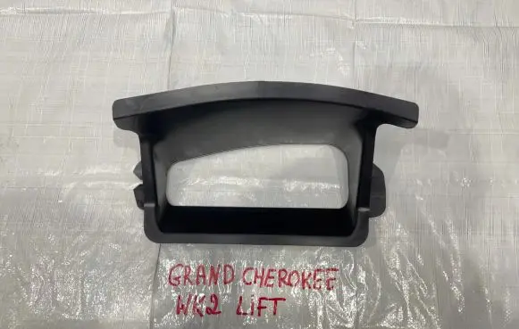 Jeep Grand Cherokee Intercooler air guide/duct channel 68418296AB