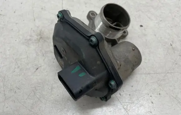 Audi A3 S3 8V Engine shut-off valve 04L131501M