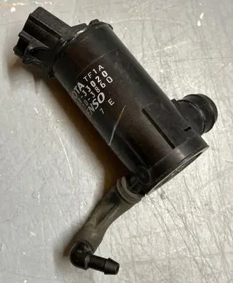 Toyota RAV 4 (XA20) Windscreen/windshield washer pump 0602103860 8633033020