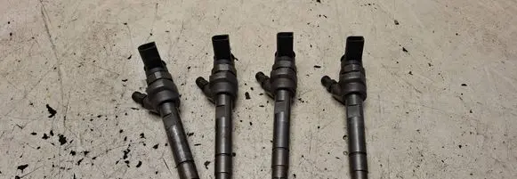 BMW 3 E90 E91 Fuel injectors set 