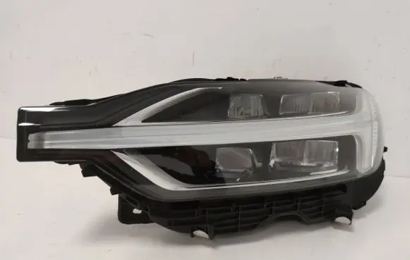 Volvo XC60 Headlight/headlamp 32133548