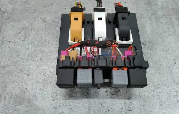 Skoda Octavia Mk2 (1Z) Comfort/convenience module 1K0937087D