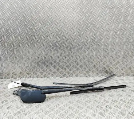 Mercedes-Benz GLA W156 X156 Windshield/front glass wiper blade A1768203700 A1768203500