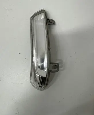 Volkswagen Jetta V Mirror indicator light