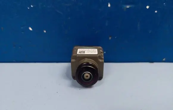 Volkswagen Tiguan Front bumper camera 5Q0980546A