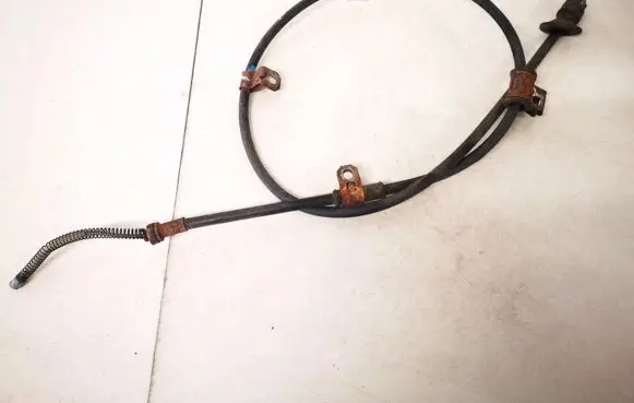 Handbrake/parking brake wiring cable