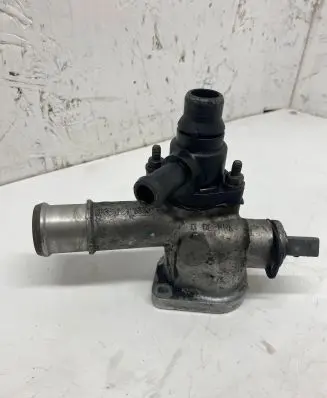 Ford Galaxy Engine coolant pipe/hose 038121133J