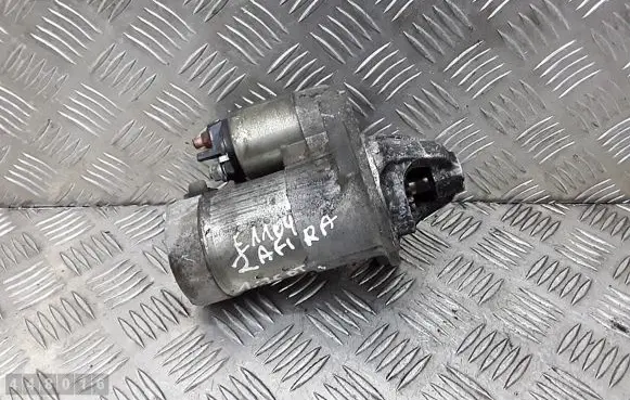 Opel Zafira B Starter motor 8980147432