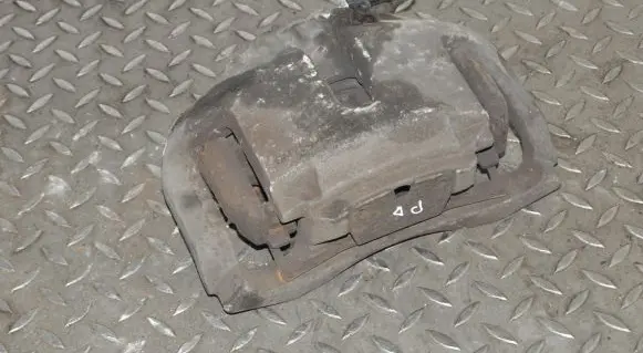 BMW 5 GT F07 Front brake caliper