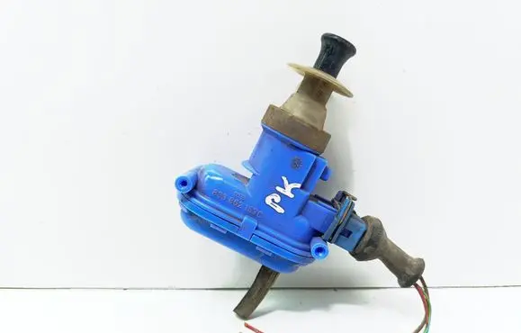 Audi 80 90 S2 B4 Central locking motor 893862153C