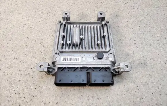 Mercedes-Benz CLS C218 X218 Engine control unit/module A6519007500