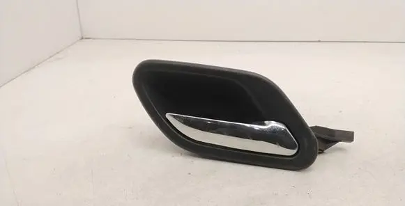 BMW 5 E39 Front door interior handle 8226050