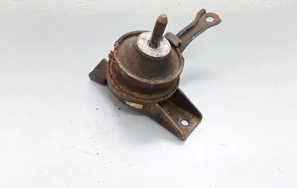 KIA Cerato Engine mount bracket NOCODE