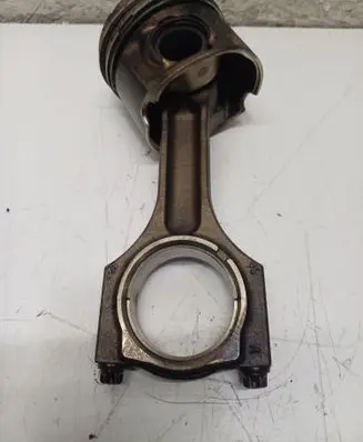 BMW X5 F15 Piston with connecting rod 04L110 N47D30B