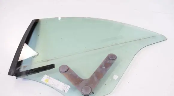 Audi A3 S3 8V Rear side window 8V7845297D
