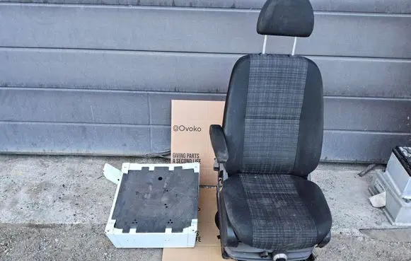 Mercedes-Benz Sprinter W906 Front driver seat
