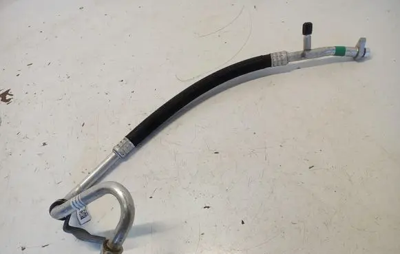 Renault Master III Air conditioning (A/C) pipe/hose 924540683R