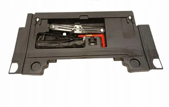 Audi A5 Spare wheel mounting bracket 