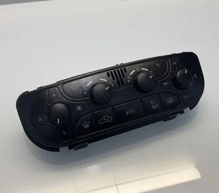 Mercedes-Benz C W203 Climate control unit 2038300285 A2038300285