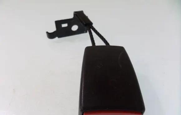 Opel Vectra C Rear seatbelt buckle 132020404F A9080787008