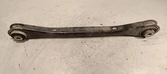 Volkswagen Touareg III Rear control arm