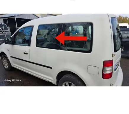Volkswagen Caddy Side middle window/glass 43R001583