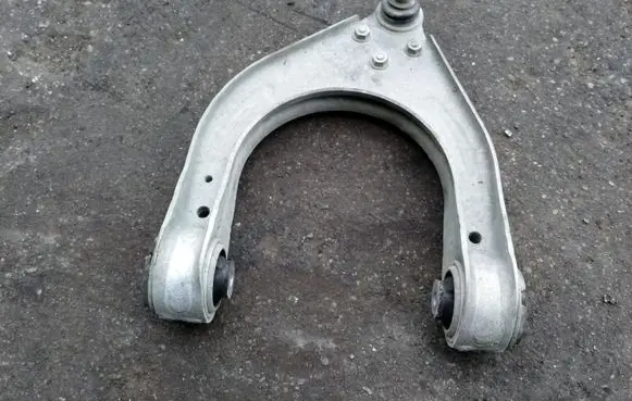 Mercedes-Benz E W211 Front lower control arm/wishbone