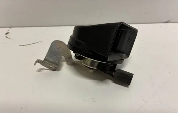 Mercedes-Benz A W177 Horn signal A2475403306