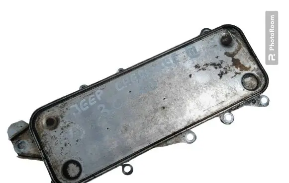 Jeep Grand Cherokee (WK) Engine oil radiator 81473231
