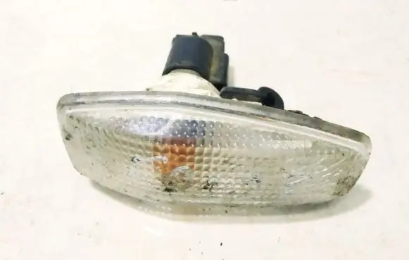 KIA Sportage Front fender indicator light