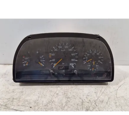 Mercedes-Benz Vito Viano W638 Speedometer (instrument cluster) 110008850