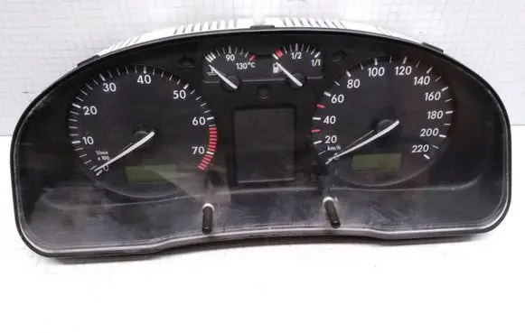 Volkswagen PASSAT B5 Speedometer (instrument cluster) 09051940090