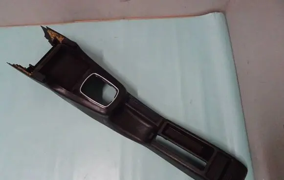 Audi A3 S3 8L Center console 
