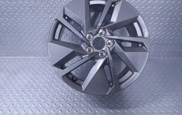 R17 alloy rim