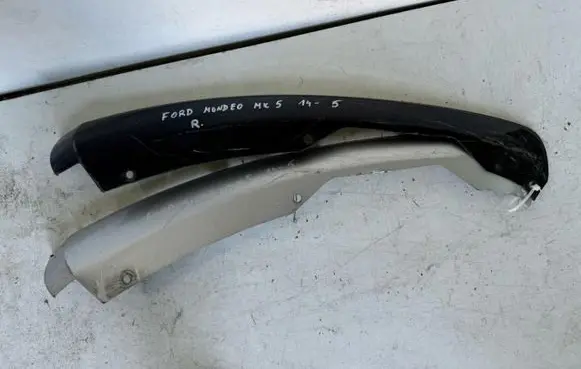 Ford Mondeo MK V Front bumper splitter molding D2A3B