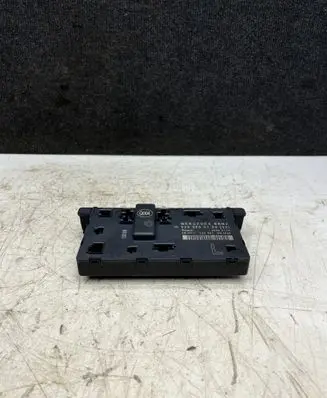 Mercedes-Benz Vito Viano W639 Door control unit/module 6399003100 00006176