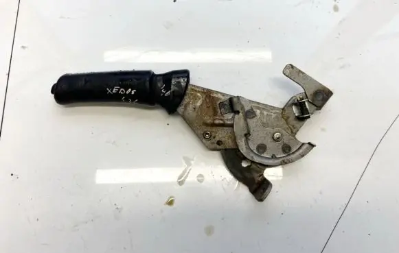 Mazda 626 Handbrake/parking brake lever assembly